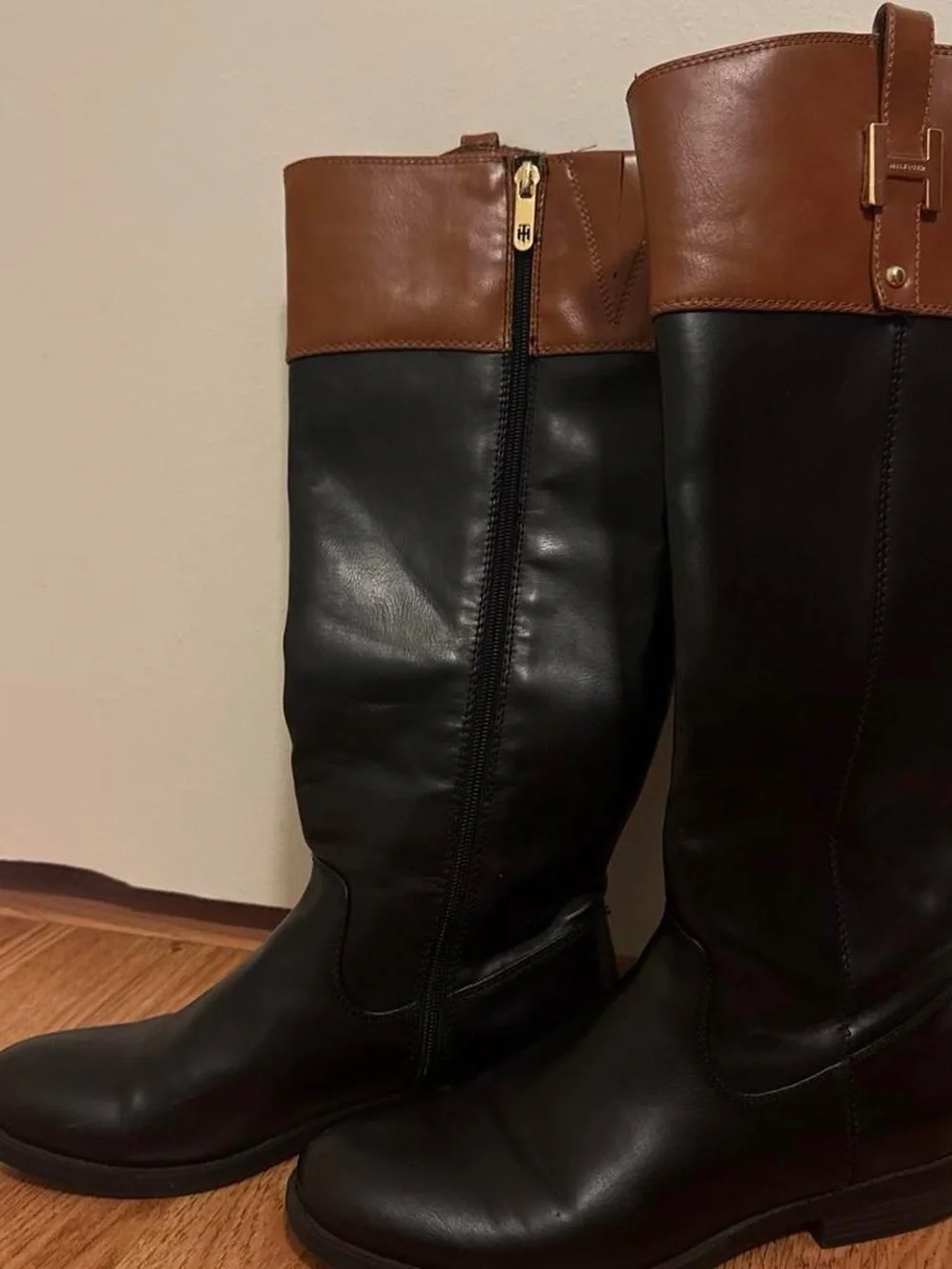 Tommy Hilfiger Knee-High Boots Size 8.5